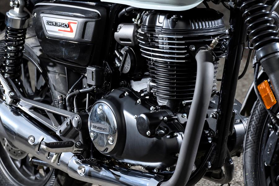 2025-on Honda GB350S detailed shot single cylinder engine