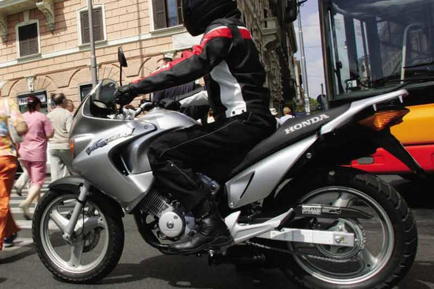 Honda varadero outlet 125 specs