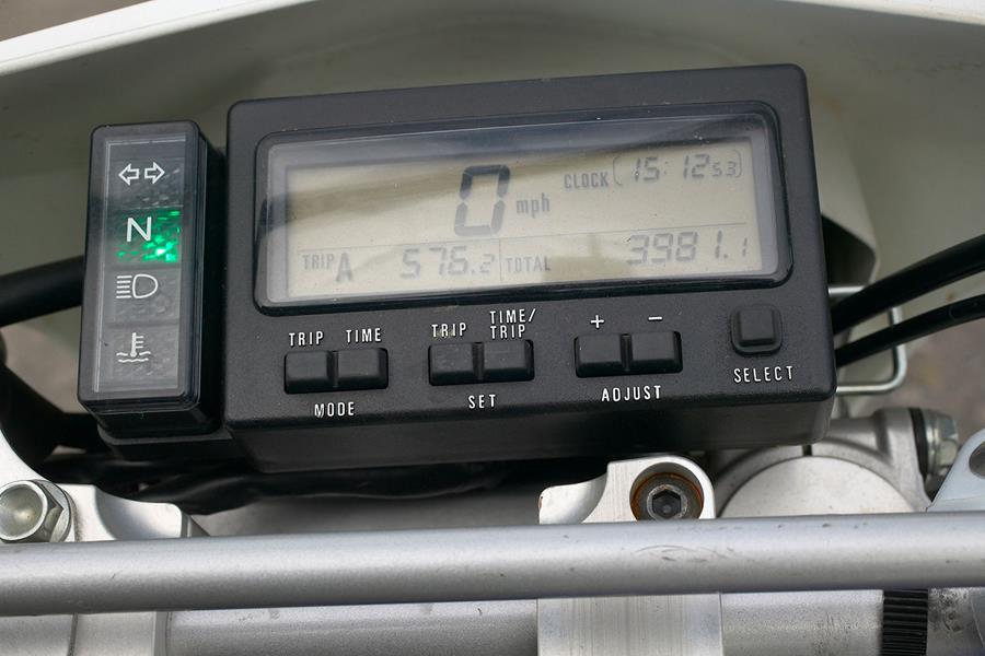 Suzuki DR-Z400S dash