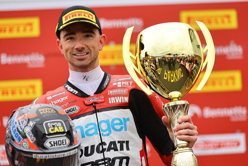Glenn Irwin claims victory wearing Zerofit layers