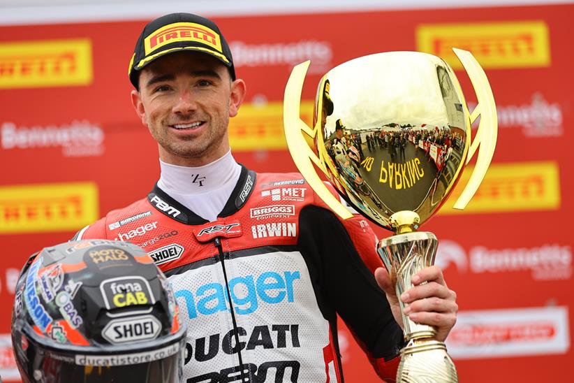 Glenn Irwin claims victory wearing Zerofit layers
