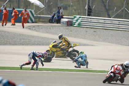 Edwards was involved in a multiple bike incident early on at Istanbul Park