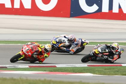 Lorenzo (1) wins from Bautista (19) and Dovizioso (34)