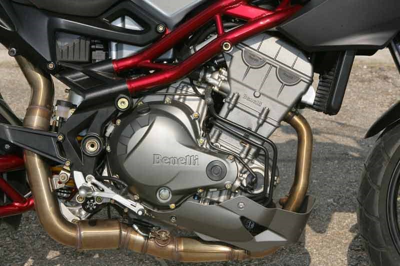 Pédale Arrière Gauche Benelli Pour TRE K TREK 1130 (2006-2013) - Occasion, Fonctionnelle, Origine Italie
