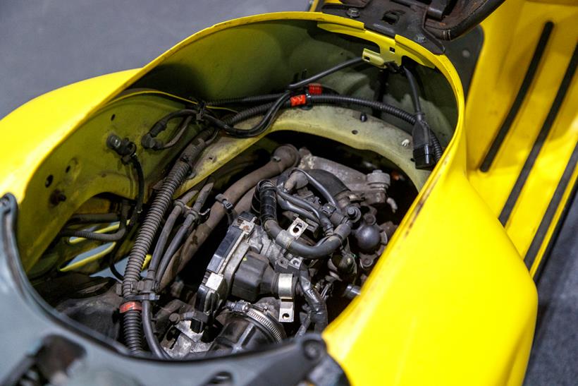 Cloned Vespa GTS 300 engine