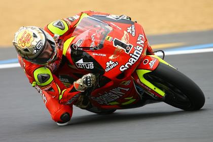 Lorenzo extends his lead