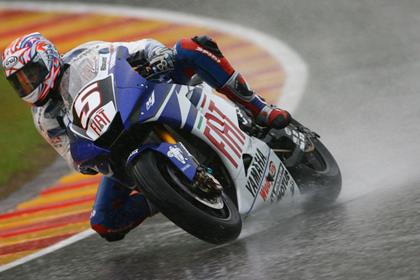 Colin Edwards is struggling with his Yamaha