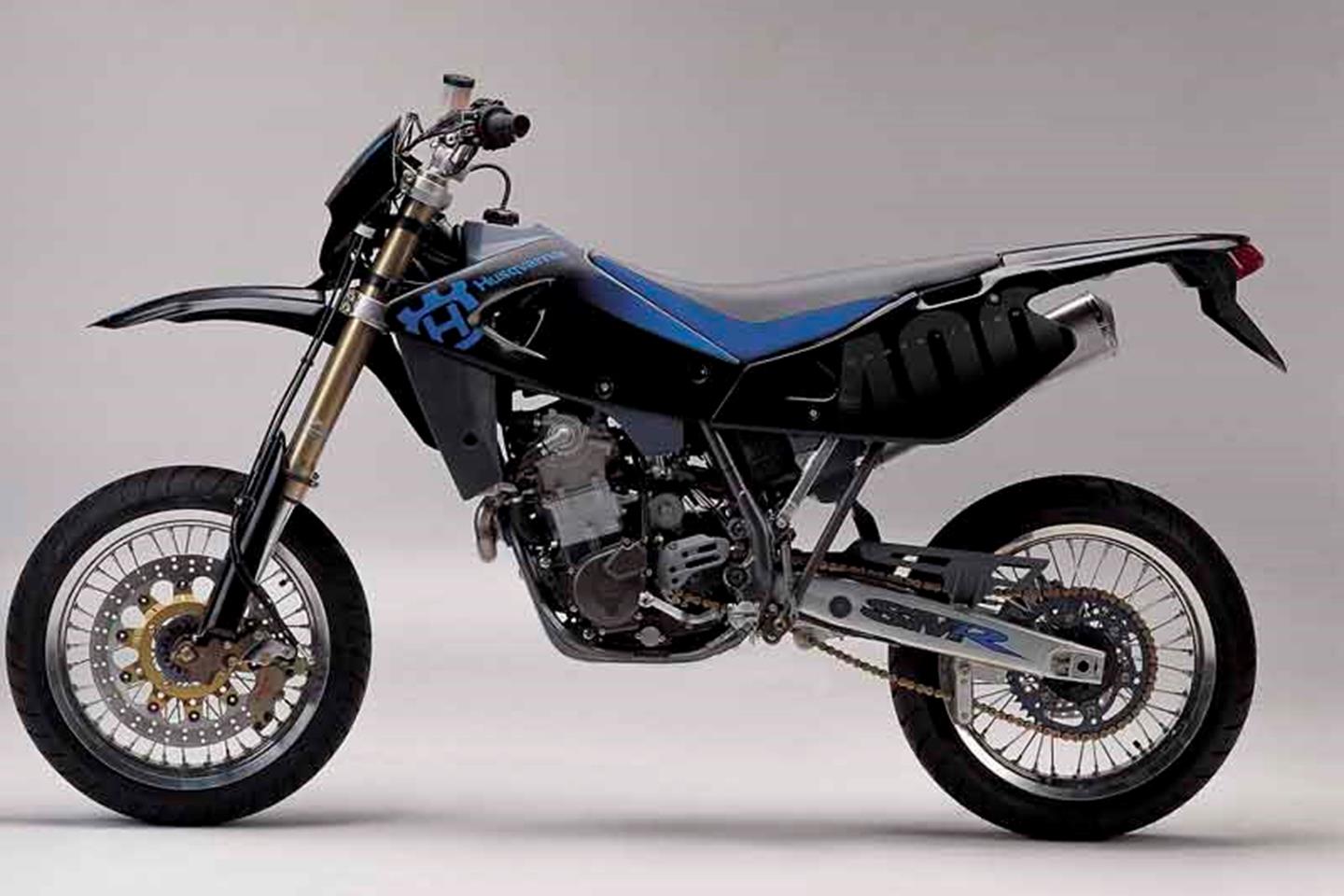 ☆HUSQVARNA/ハスクバーナ SM400R 100th 純正 リアホイール 17×4.25 モタード SM400R ハスクバーナ モタード 新車・中古バイク のカタログ情報 車検付ハスクバーナ