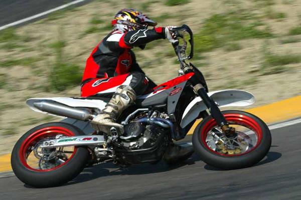 Husqvarna SM450R motorcycle review - Riding