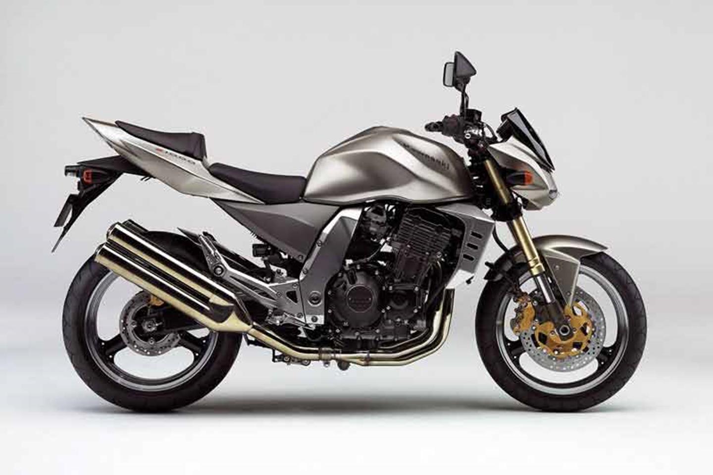 KAWASAKI Z1000 (2004-2006) Review | Speed, Specs & Prices