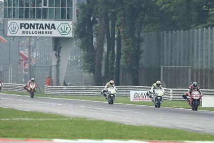 The 2008 technical rules and regulations for World Superbikes allow 1200cc machines