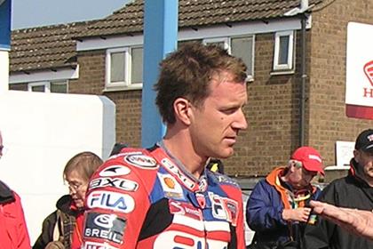 Neil Hodgson is to test a Rizla Suzuki GSX-R1000 British Superbike this week