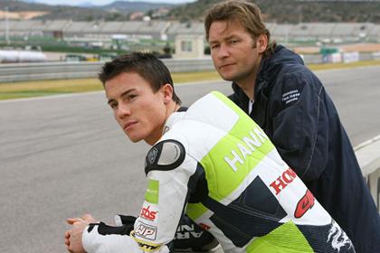 Hannspree Ten Kate Honda boss, Ronald Ten Kate, (seen here with World Superbike's James Toseland) says his team are planning to grow for 2008