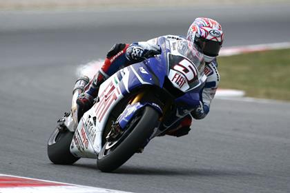 Fiat Yamaha's Colin Edwards believes the Michelin 16-inch rear tyre is not ready