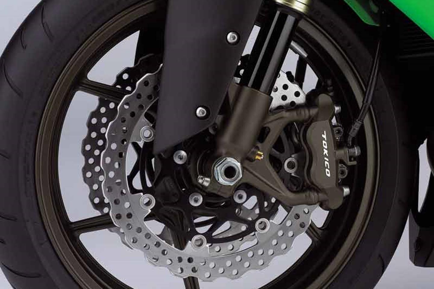 KAWASAKI ZX-10R (2006-2007) Review | Specs & Prices