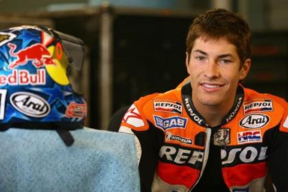 Nicky Hayden celebrates his first 800 podium