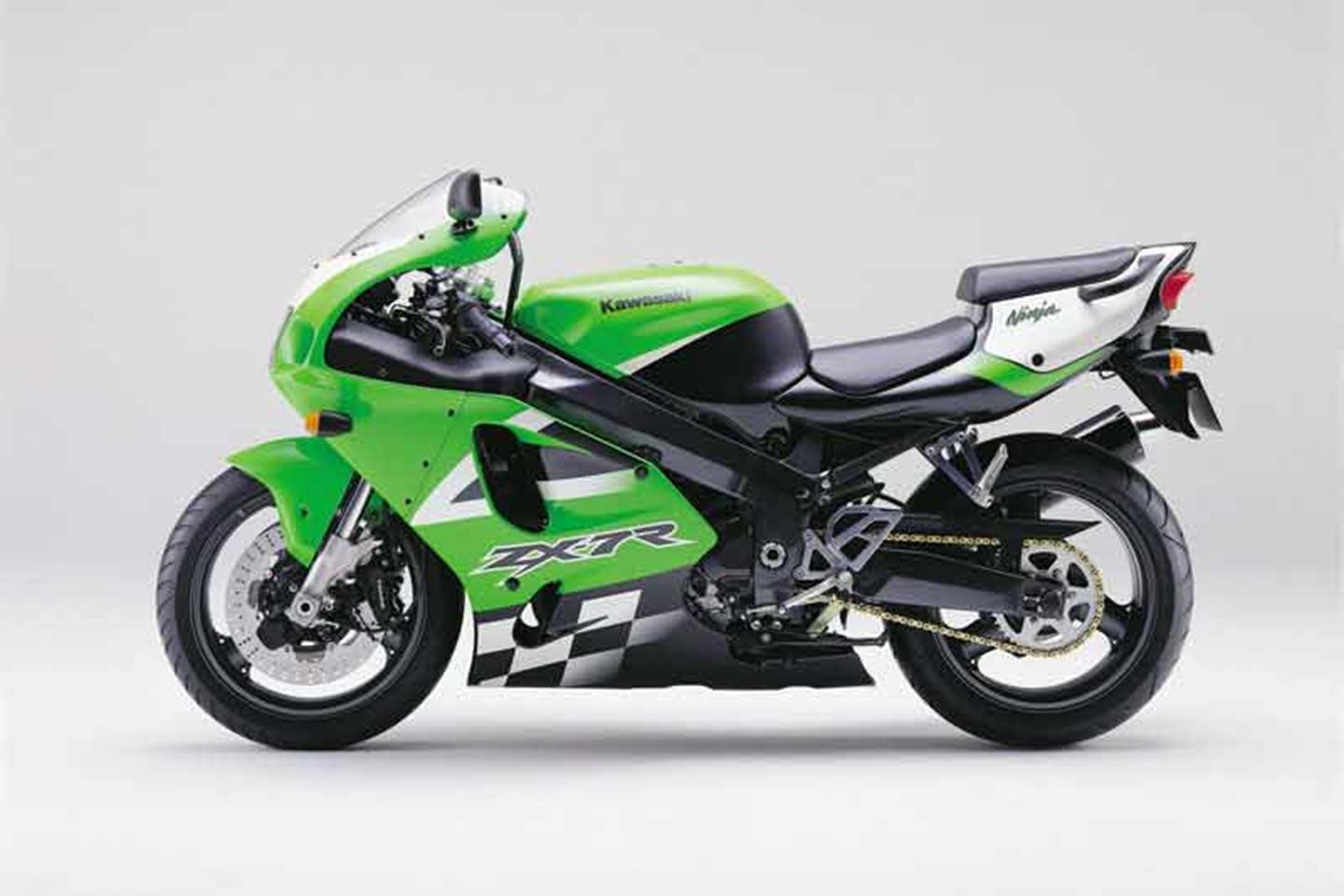 Kawasaki ZX-7R (1996-2003) Review | Speed, Specs & Prices