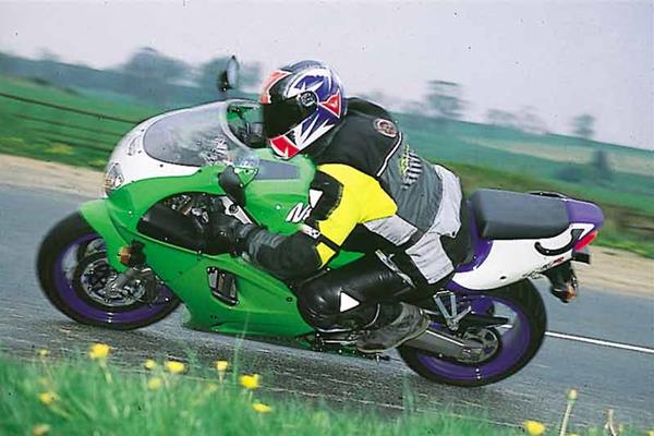 Kawasaki ZX 7R 1996 2003 Review Speed Specs Prices