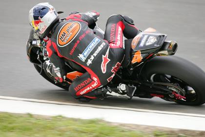 Jonathan Rea rides to victory in race two at Knockhill