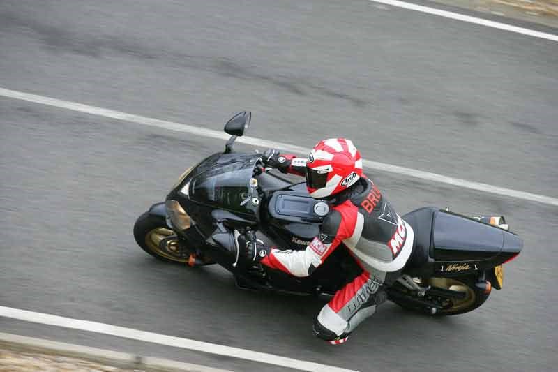 Carénage Panneau Réservoir Central Pour Kawasaki ZX-12R (2000-2005) - ABS Fibre Carbone Look