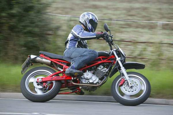 Sachs X-Road motorcycle review - Riding