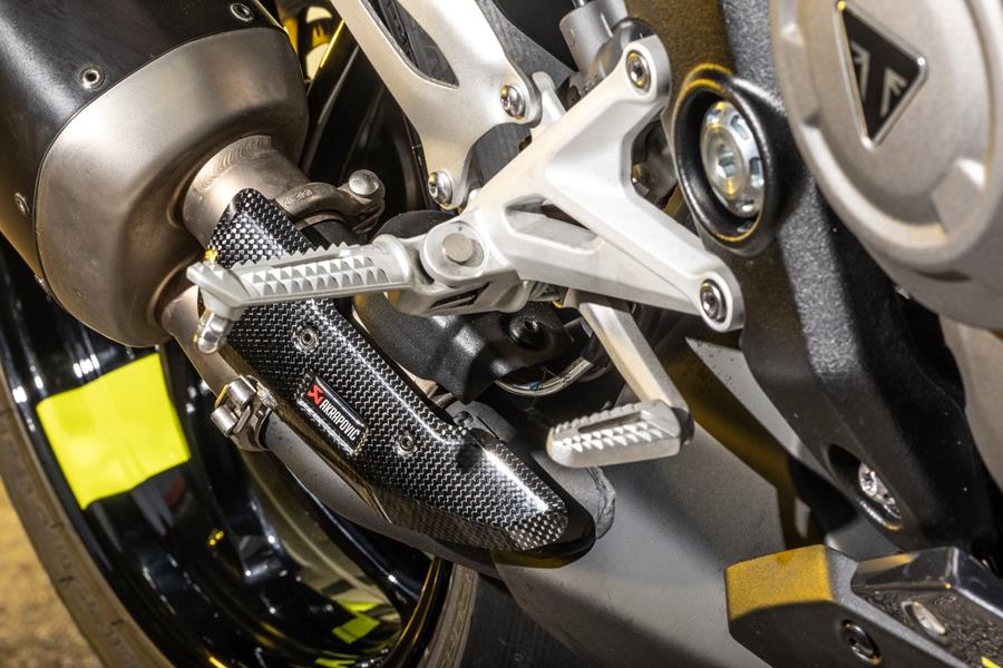 2025 Triumph Speed Triple 1200 RX, rider footpeg