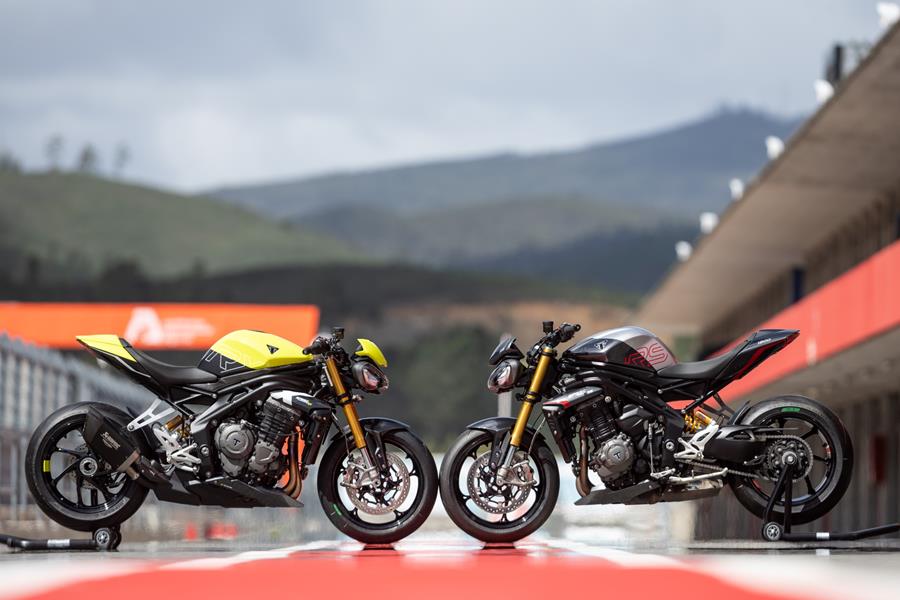 2025 Triumph Speed Triple 1200 RX and RS model