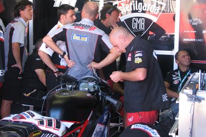 Ruben Xaus' motorcycle in the Team Sterilgarda garage