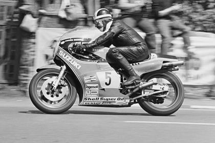 Bill Lomas in one of his many guest parade lap appearances at the Isle of Man TT 