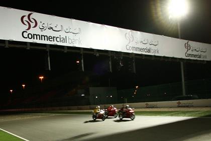 Kenny Roberts, Valentino Rossi and Loris Capirossi tested the Qatar circuit at night at the 2006 race weekend