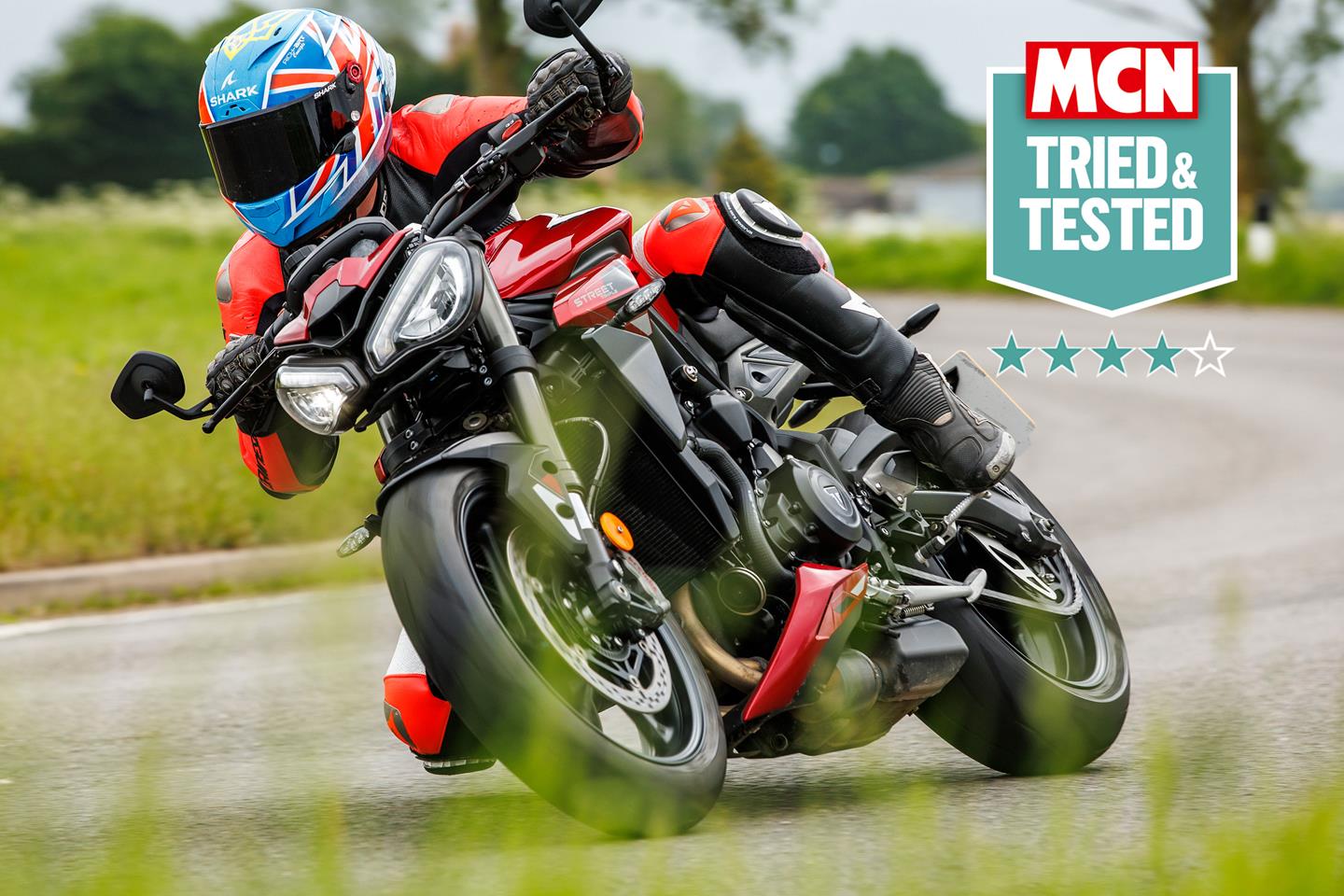 ダイネーゼ ロッシAXIAL PRO IN REPLICA D1 BOOT 43 Dainese R Axial Pro D1 Replica Boots - ChampionHelmets.com - YouTube