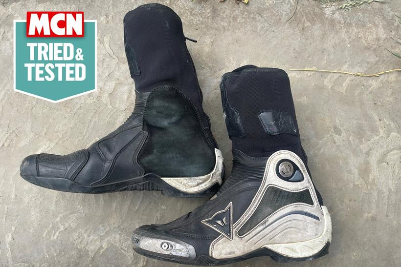 The Dainese Axial D1 boots almost get five stars from Carl