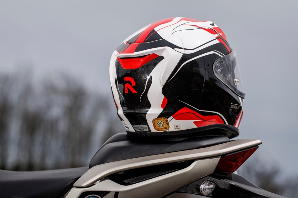 HJC RPHA 12 Review | Sporty all-rounder tested by MCN