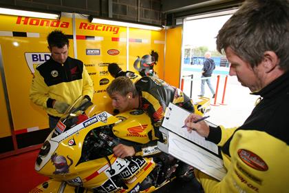 Ian Hutchinson swaps his BSS Bike Animal Honda for the BSB machine