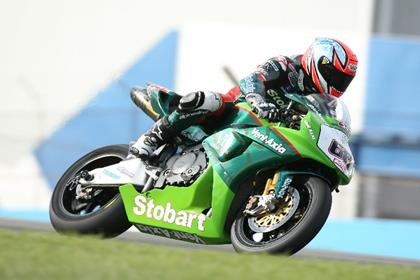 Tom Sykes tops Donington British Superbikes Warm-up