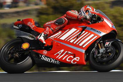 Casey Stoner will be focussed on retaining his MotoGP crown in 2008 rather than worrying about Valentino Rossi's tyres