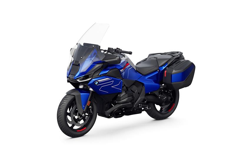 BMW R1300RT front three quarters