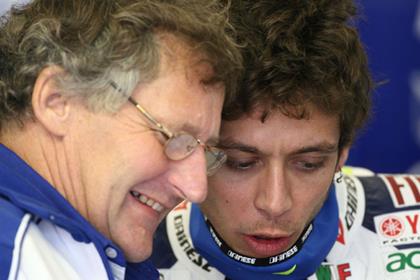 Valentino Rossi's crew chief Jerry Burgess has backed him over requests to improve the M1