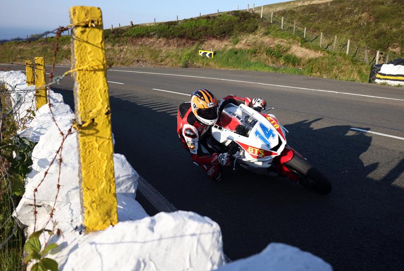 Jim Hind on the Isle of Man Tt -races من 2023 Jim Hind on the Isle of Man Tt -races من 2023