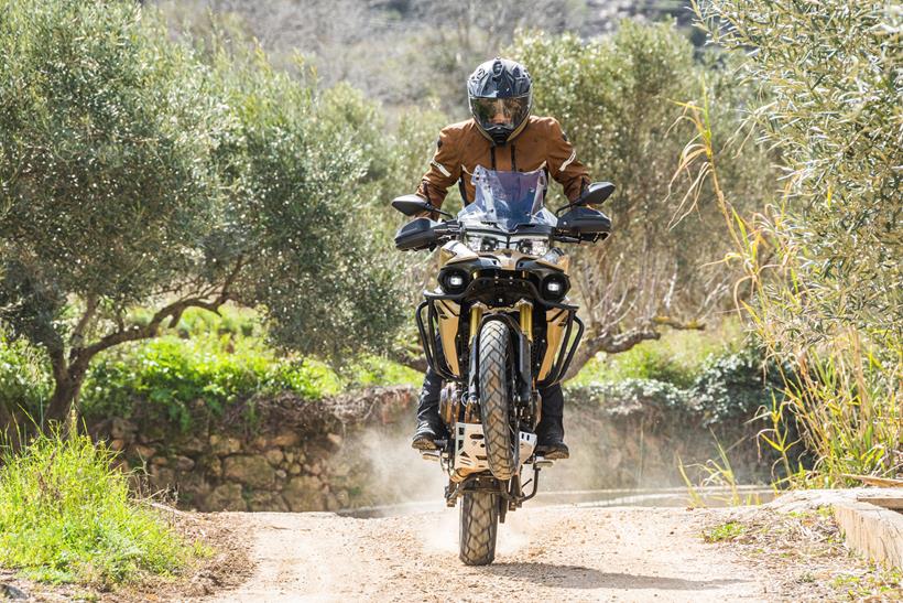 Voge DS625X pops a wheelie off-road