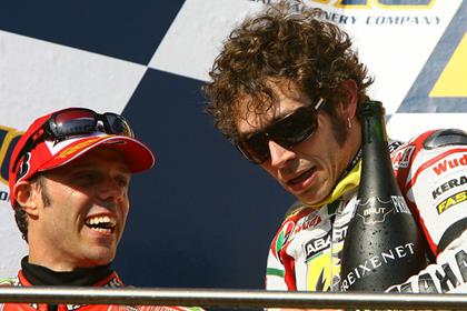 Loris Capirossi and Valentino Rossi will take part in a special night session at Losail International Circuit this month