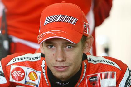 Valentino Rossi believes MotoGP world champion Casey Stoner will be stronger in 2008