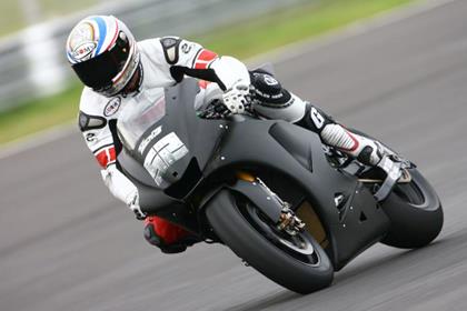 James Toseland lapped within 1.5s of world champion Casey Stoner on the final day of the Sepang test