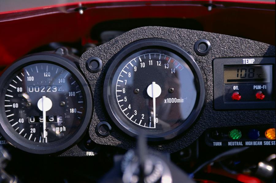 Honda RC45 dash