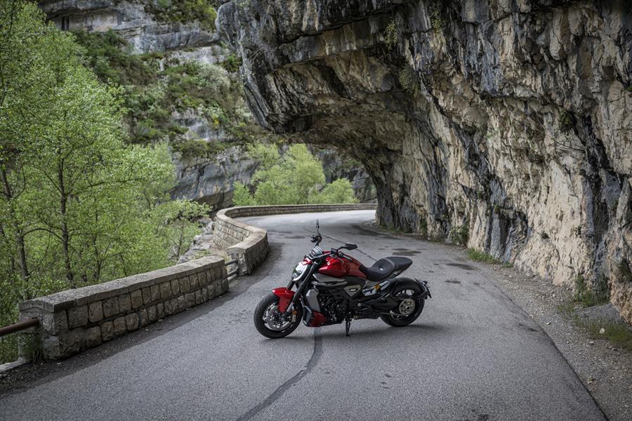 2025-on Ducati XDiavel V4 beautiful static shot of the XDiavel on a mountain road
