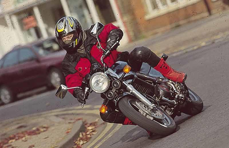 Honda Deauville 650 (1988-1997) Review | Speed, Specs & Prices | MCN