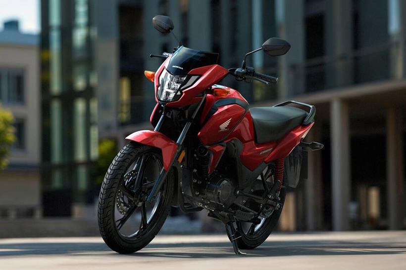 Honda CB125F front three quarters