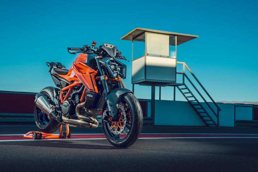 KTM 1390 Super Duke R front three quarters