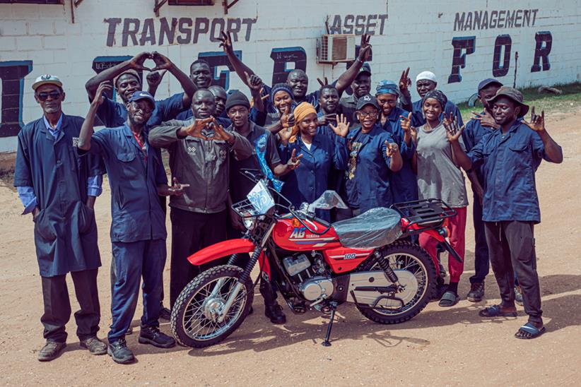فريق Riders for Health في أفريقيا مع Yamaha AG100