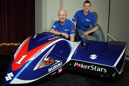 Andy Smith (right) is 'proud' to be teaming up with Dave Molyneux in the sidecar Isle of Man TT (Pic: Pacemaker Press International)